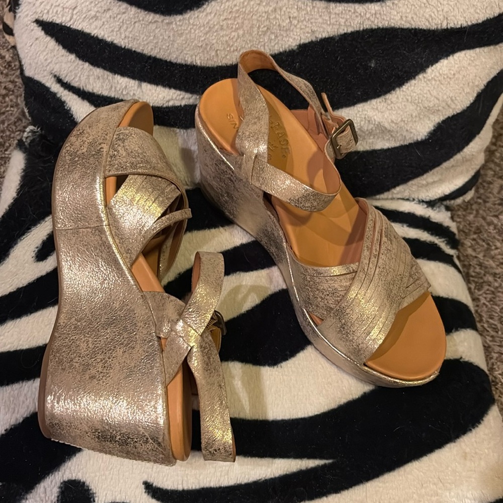 Kork-Ease Metallic Gold Platform Sandals